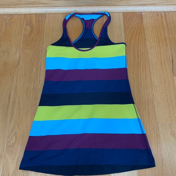 lululemon athletica Tops - Lululemon workout top